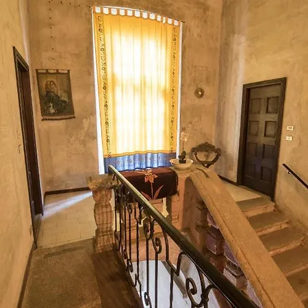 Chateau La Viscontessa *